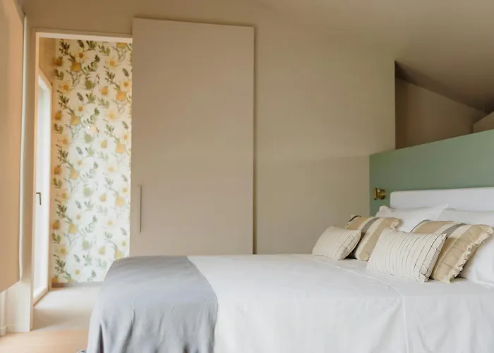 Hébergement de vacances Modern House Among Olive Trees *