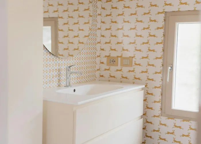 Modern House Among Olive Trees Hébergement de vacances