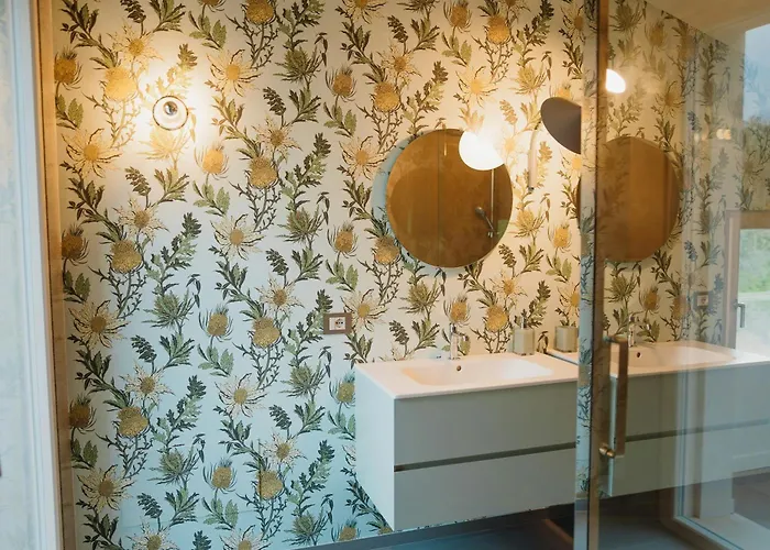 Modern House Among Olive Trees Hébergement de vacances